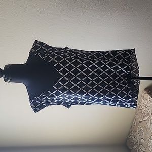 Ladies sleeveless blouse